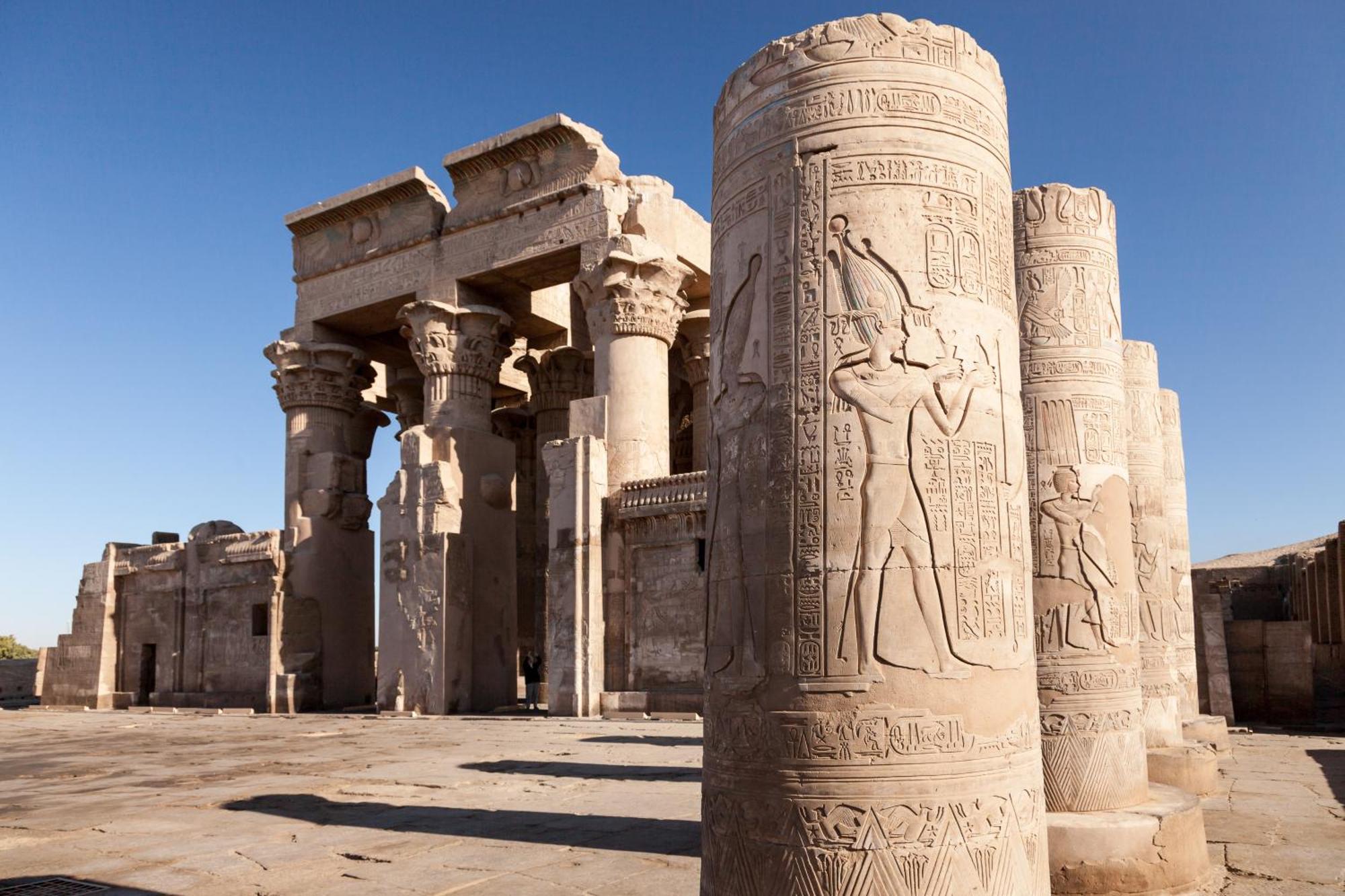 Moevenpick Royal Lily Nile Cruise, Every Monday Four Nights From Luxor, Every Friday Three Nights From Aswan - Including Excursions & Sightseeing Luaran gambar