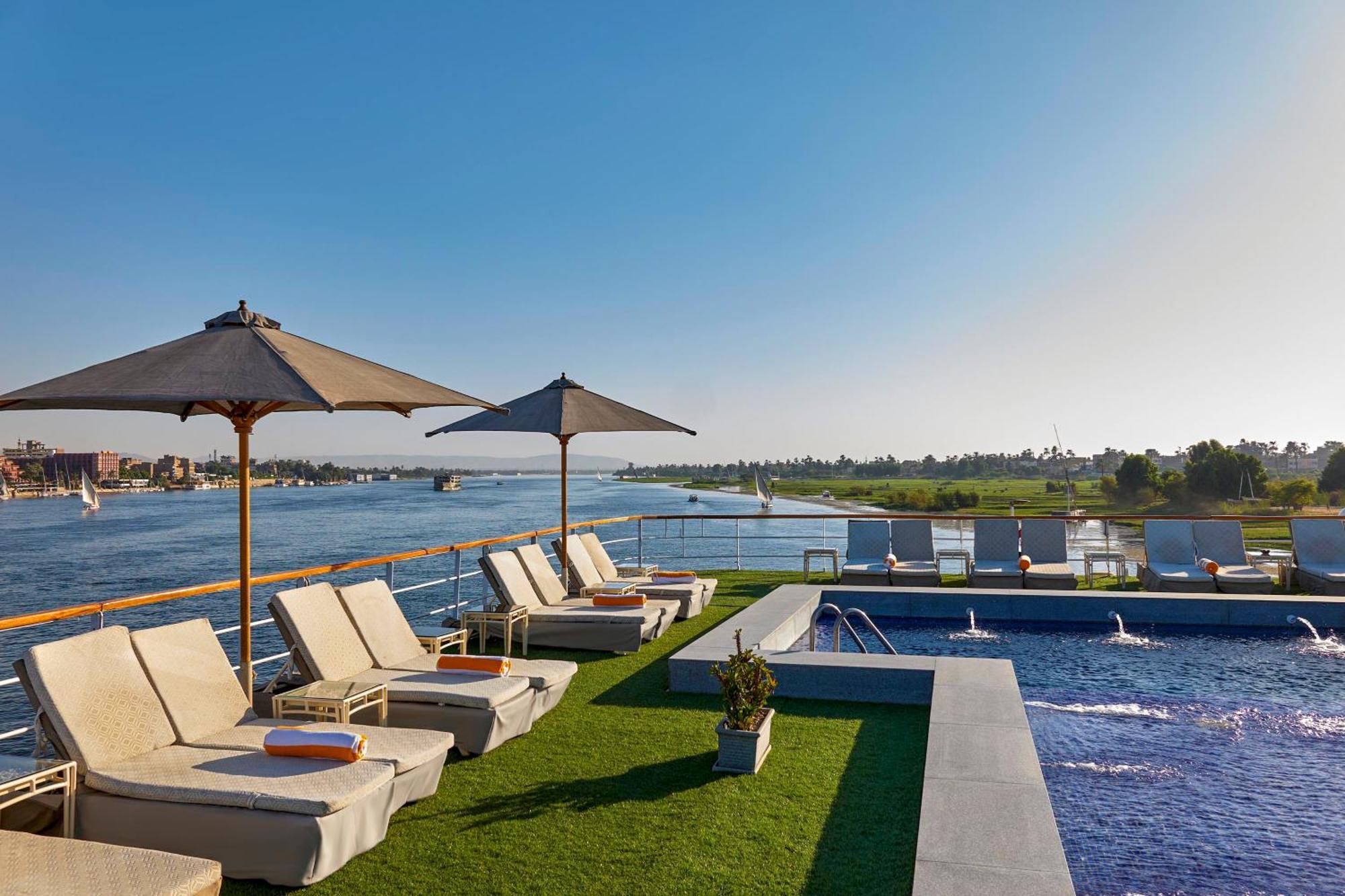Moevenpick Royal Lily Nile Cruise, Every Monday Four Nights From Luxor, Every Friday Three Nights From Aswan - Including Excursions & Sightseeing Luaran gambar