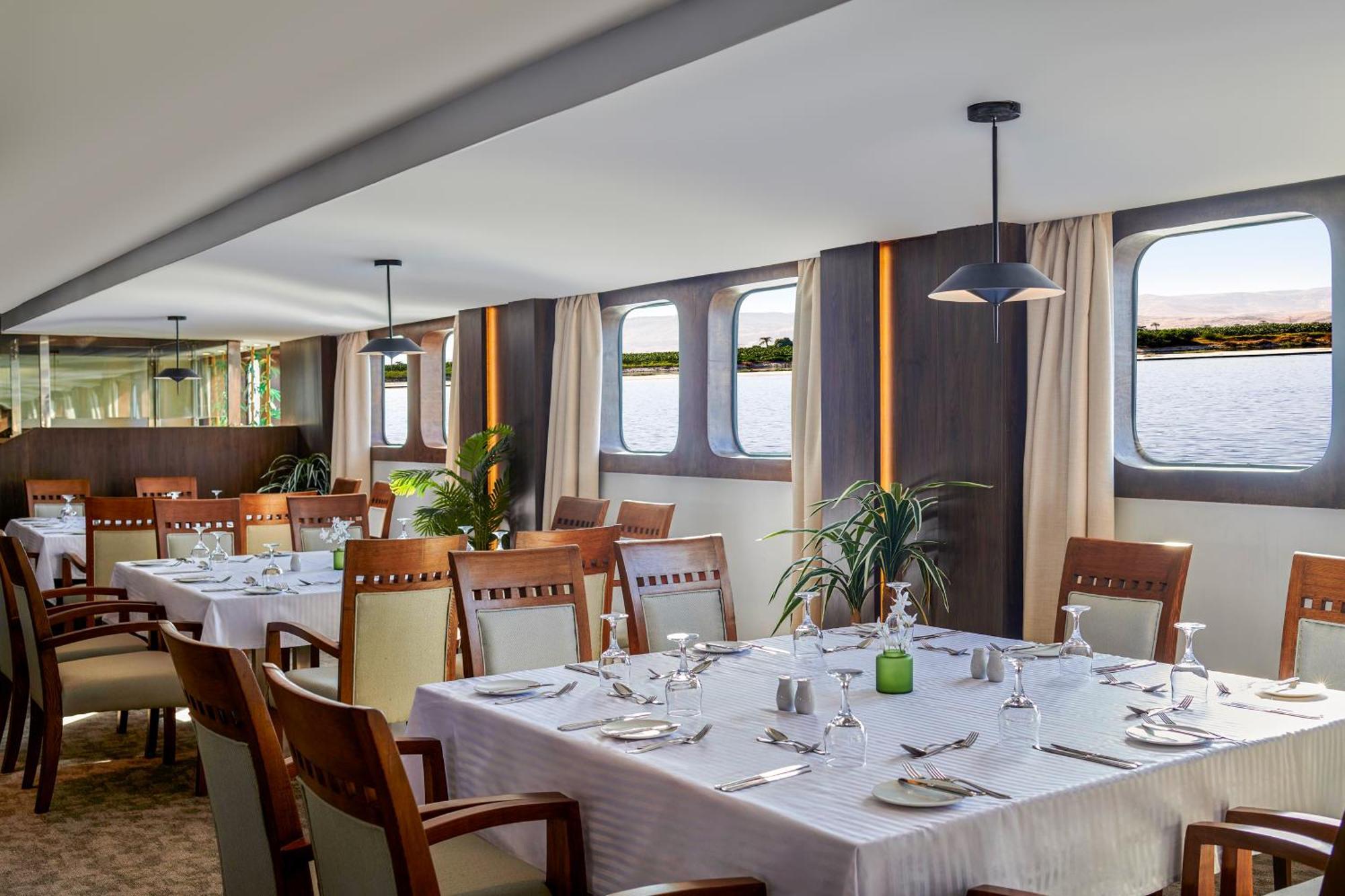 Moevenpick Royal Lily Nile Cruise, Every Monday Four Nights From Luxor, Every Friday Three Nights From Aswan - Including Excursions & Sightseeing Luaran gambar